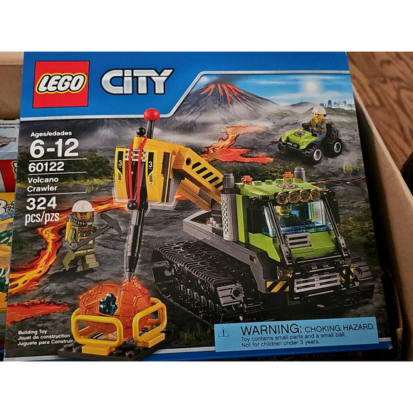 VOLCANO CRAWLER Lego City LEGO Set #60122 NEW Sealed RETIRED Unopened - Picture 10 of 10